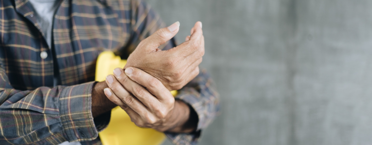 wrist-pain-relief-Boost-physical-therapy-and-sports-performance-belton-east-grain-valley-independence-lees-summit-warrensburg-mo-overland-park-ks